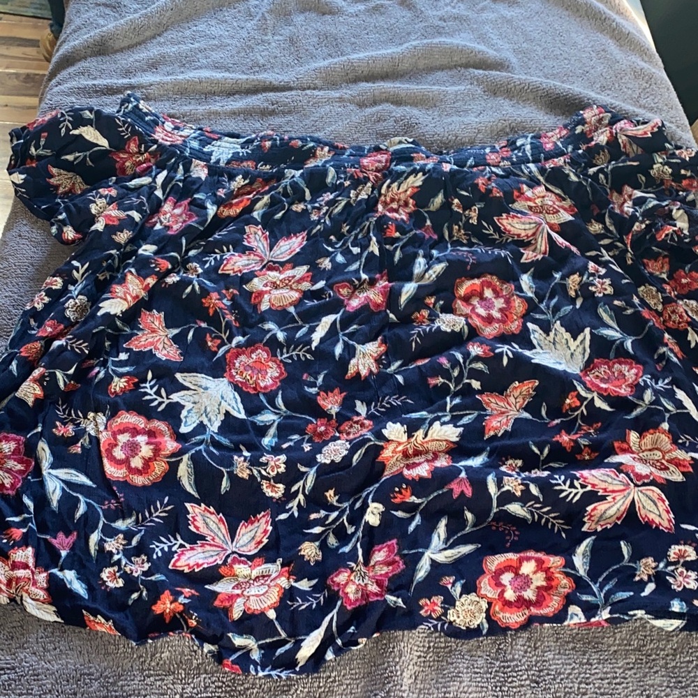 Old Navy Floral A-Line Skirt - Navy and Red